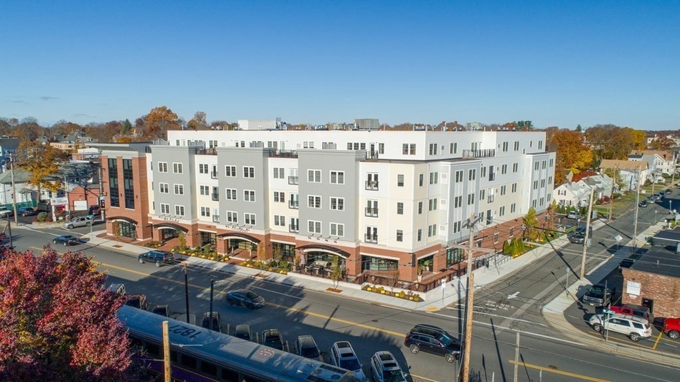 175 North Ave unit 207, Wakefield, MA 01880 - photo 1