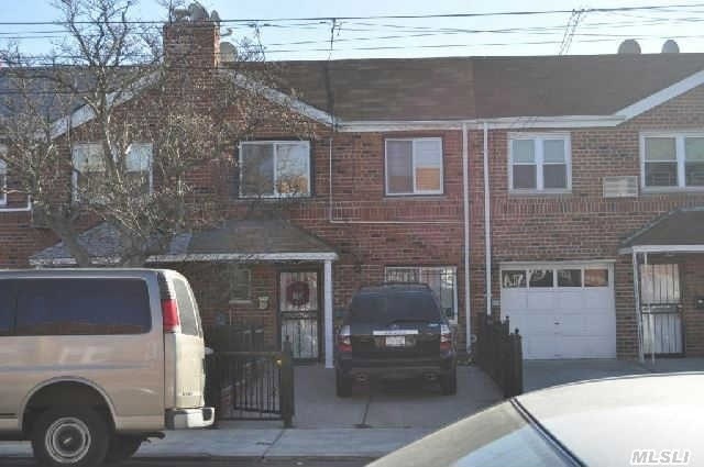 200-06 32nd Ave unit 2, Bayside, NY 11361 - photo 1