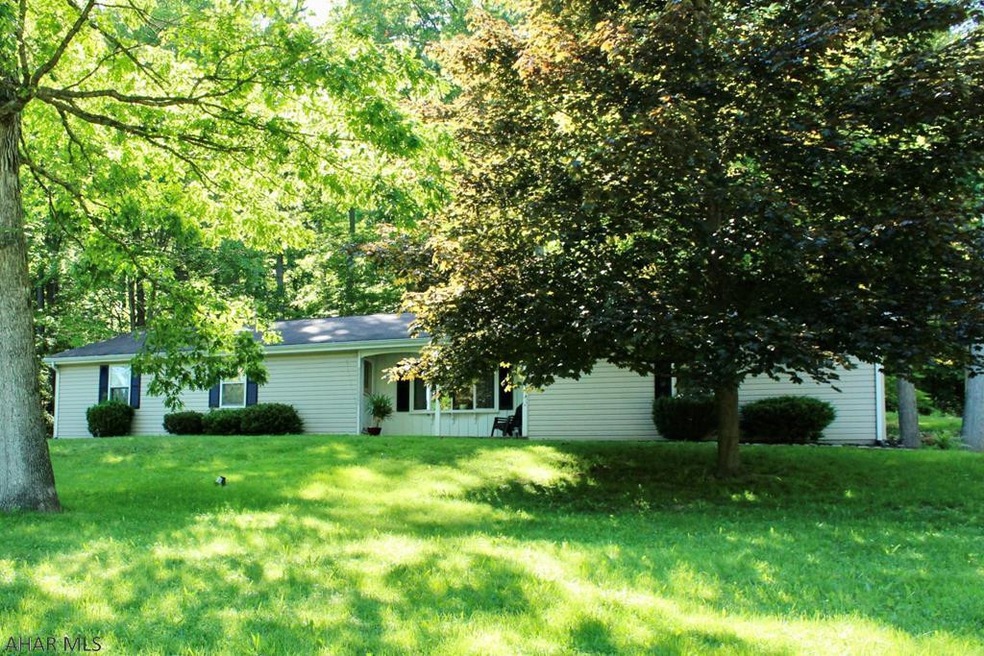 287 Oakview Rd, Bedford, PA 15522 - photo 1