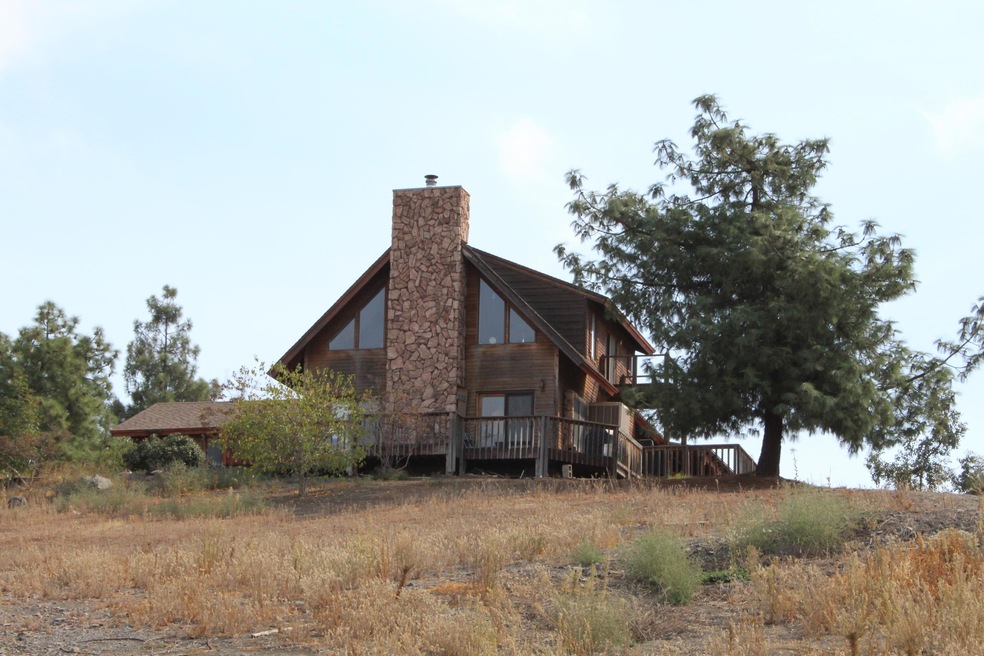 28947 Highway 190 unit A, Porterville, CA 93257 - photo 1