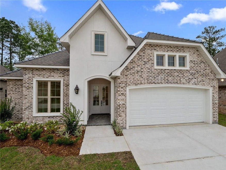Great curb appeal, all brick and stucco.