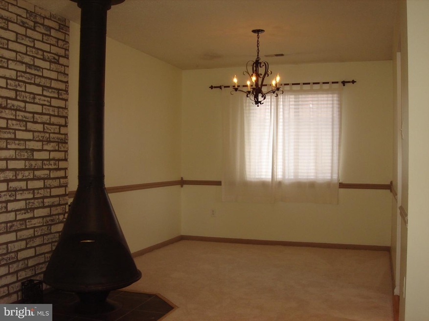 2564 Fox Ridge Ct unit 30, Woodbridge, VA 22192 - photo 1