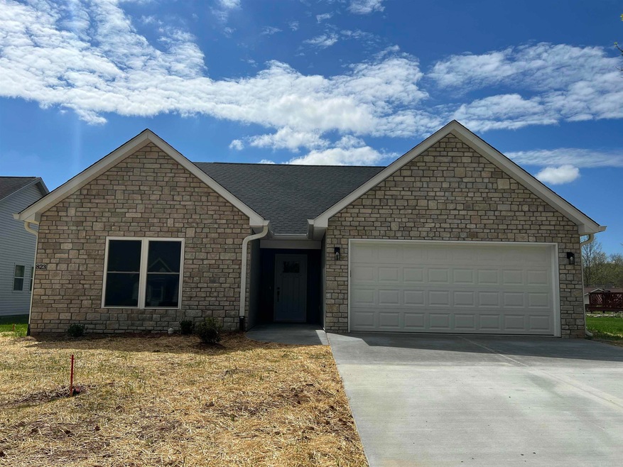 823 W Rosewood Dr, Bloomington, IN 47404 - photo 1