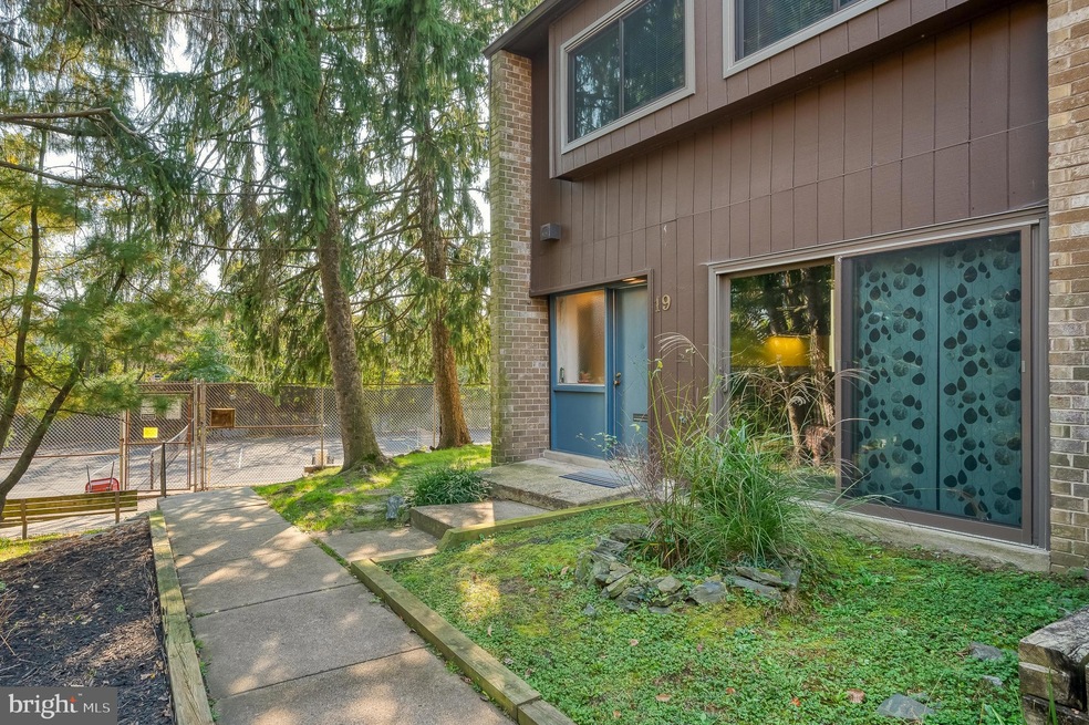 19 Penny Ln, Baltimore, MD 21209 - photo 1