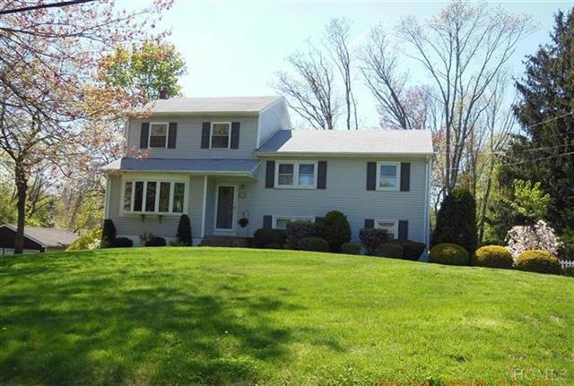 2407 Loring Place, Yorktown Heights, NY 10598 - photo 1