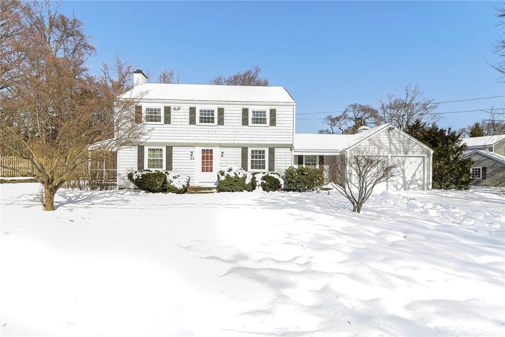 Welcome to 43 Hawthorne Avenue