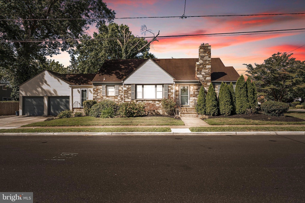 310 Pingree Ave, Ewing, NJ 08618 - photo 1