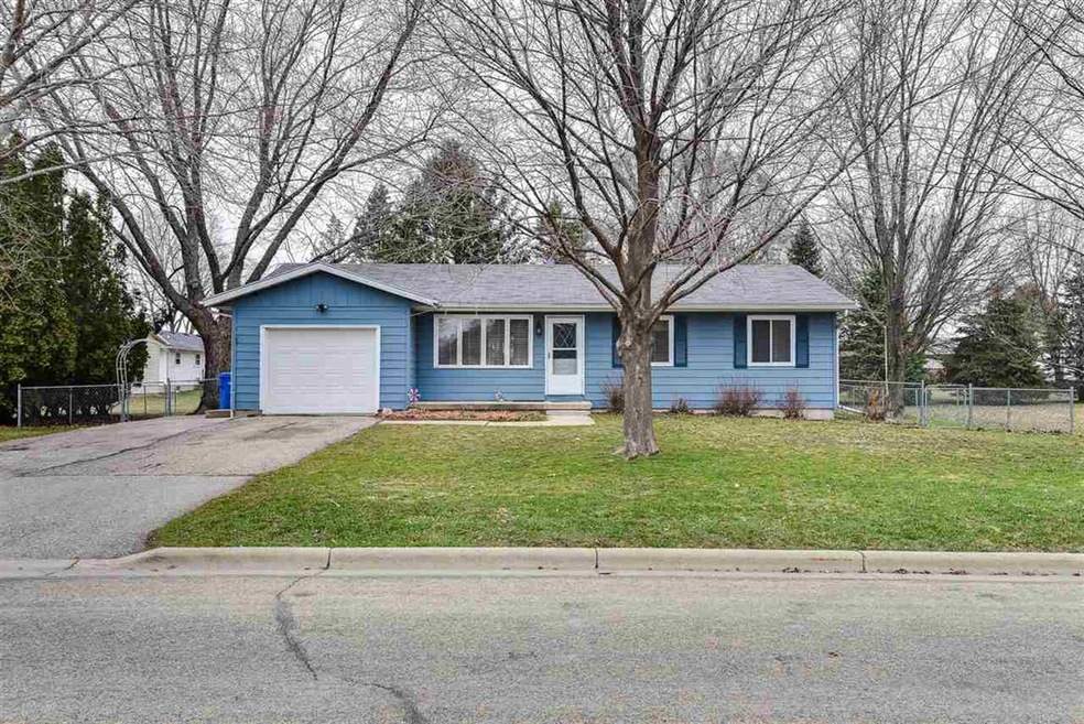 233 Hotel St, Brooklyn, WI 53521 - photo 1