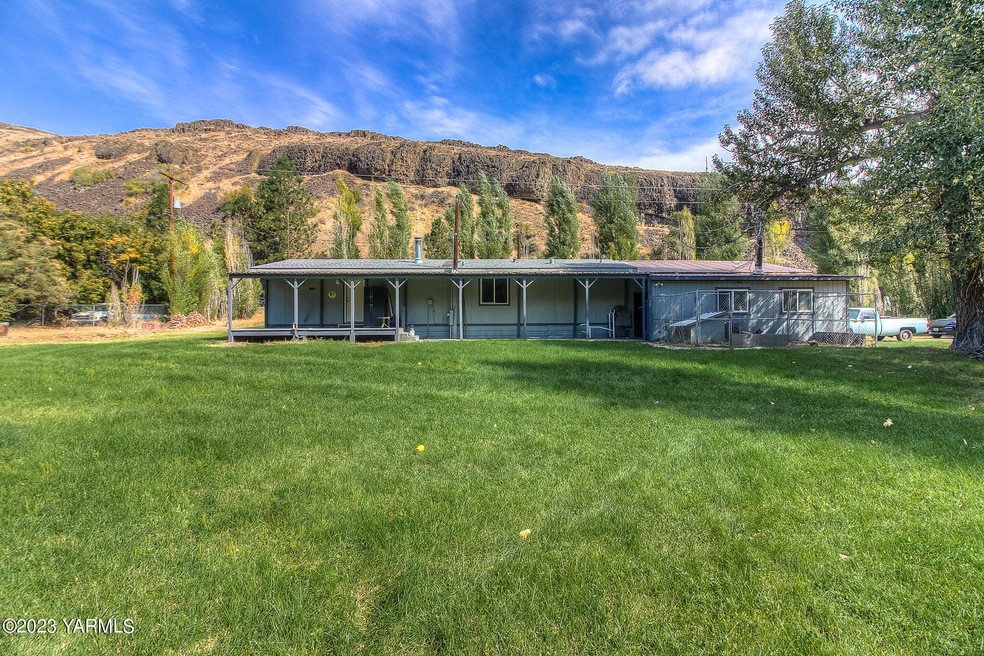 Back of Home/Deck