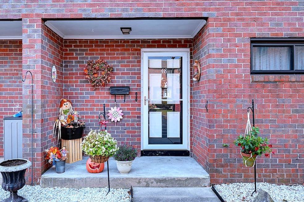 48 Sharon Ln, Wethersfield, CT 06109 - photo 1