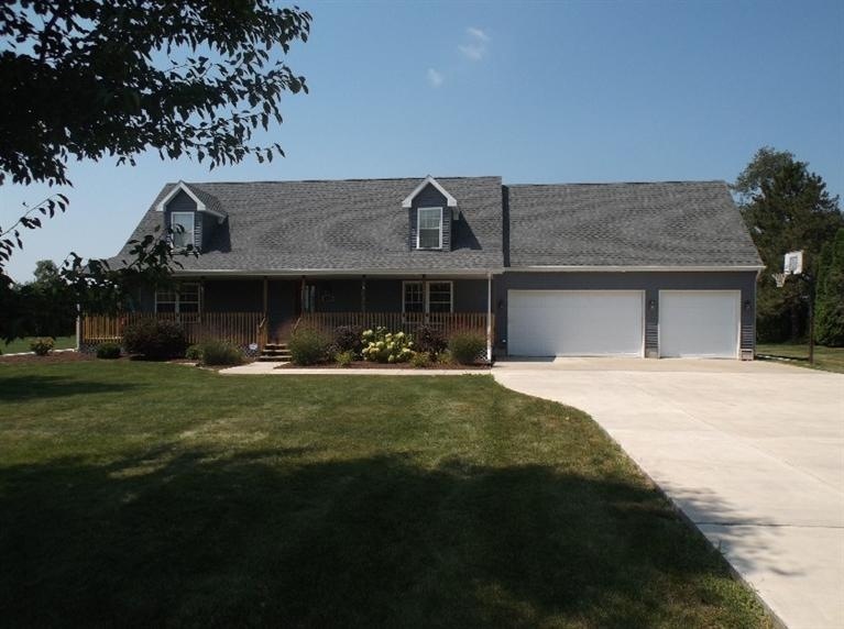 136 S 325 E, Valparaiso, IN 46383 - photo 1