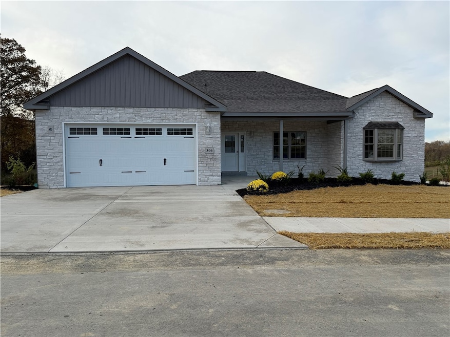 306 Hunters Crossing, Peters Township, PA 15317 - photo 1