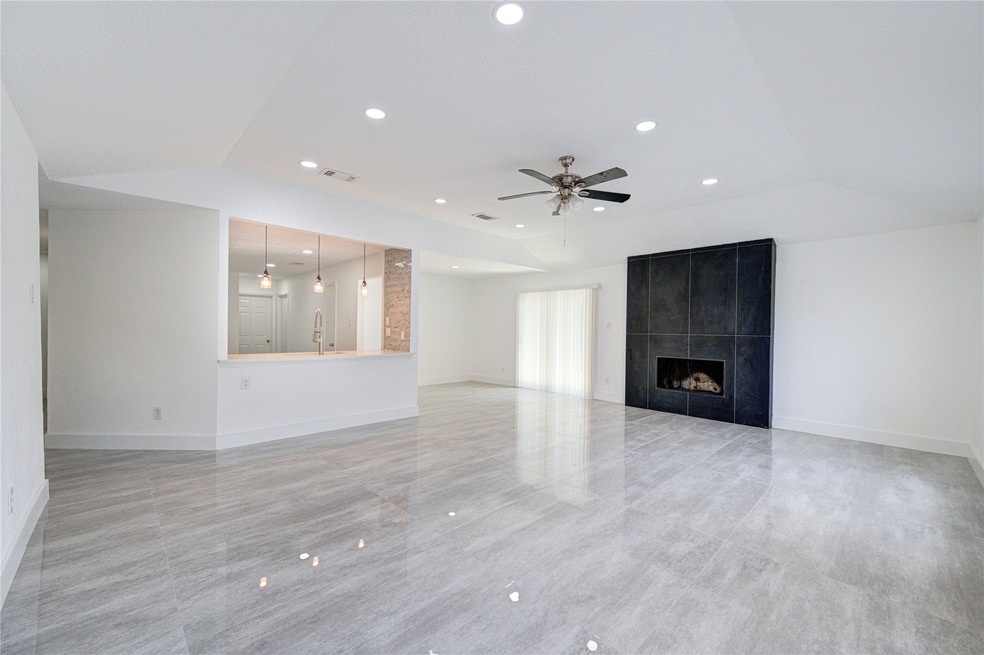 7326 Dew Mist Ln, Houston, TX 77095 - photo 1