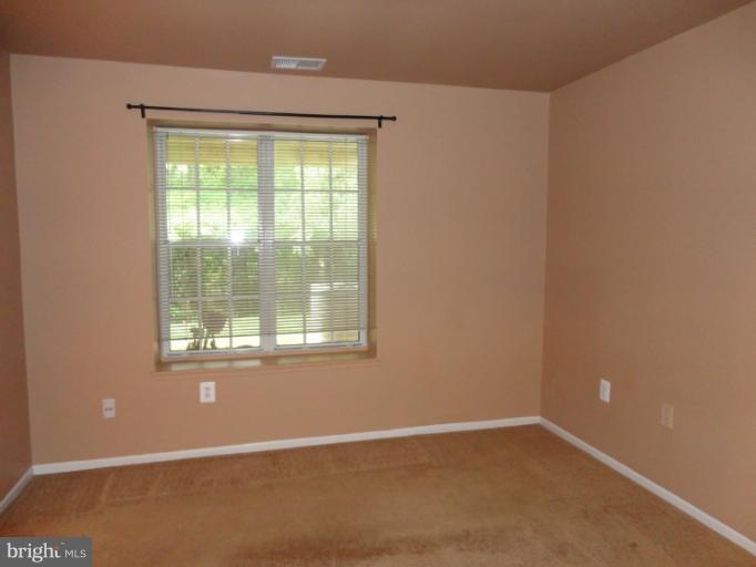 2877 Madeira Ct unit 11-5, Woodbridge, VA 22192 - photo 1