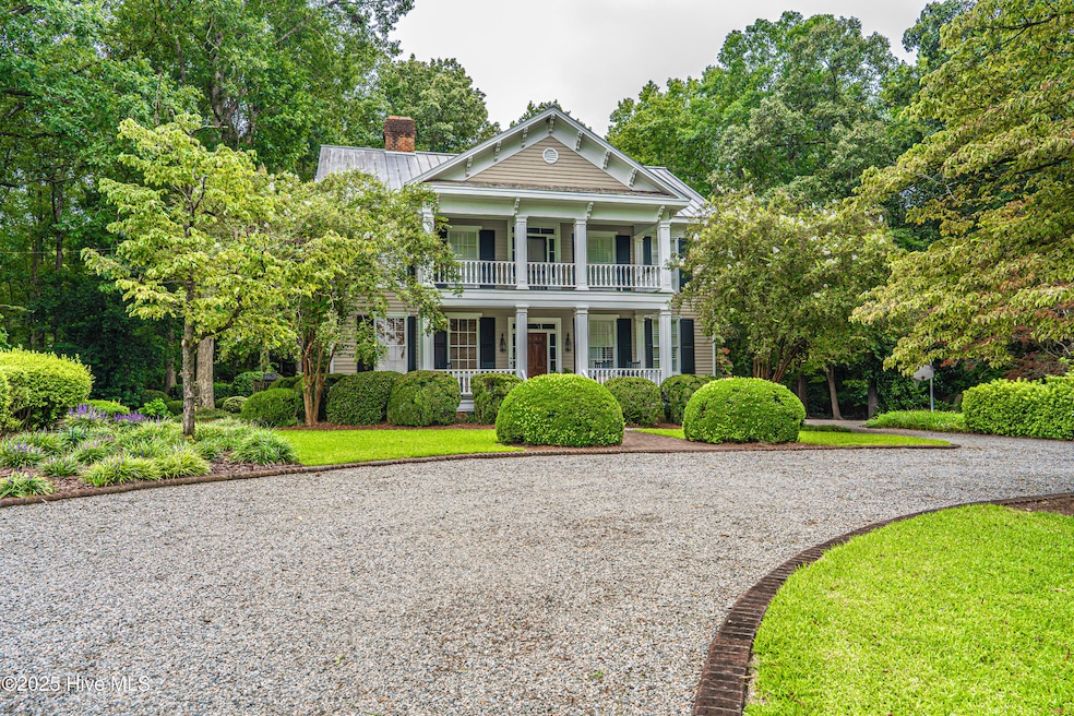 For Sale $925,000 • Co-Listing Agent