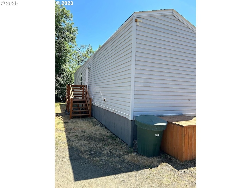 5000 NE Stephens St unit 25, Roseburg, OR 97470 - photo 1