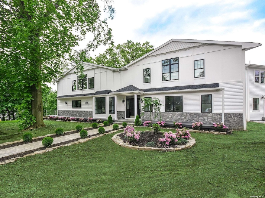 3 Hazel Rd, Port Washington, NY 11050 - photo 1