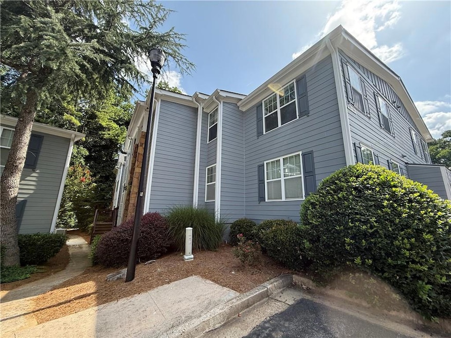 704 Madison Ln SE, Smyrna, GA 30080 - photo 1