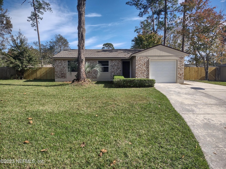 117 LESTER MURRAY LN _ Front View