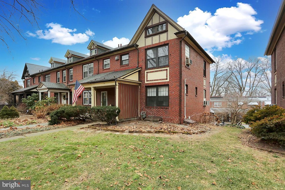 315 Sunset Rd, Reading, PA 19611 - photo 1