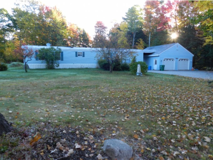 826 Salmon Falls Rd, Rochester, NH 03868 - photo 1