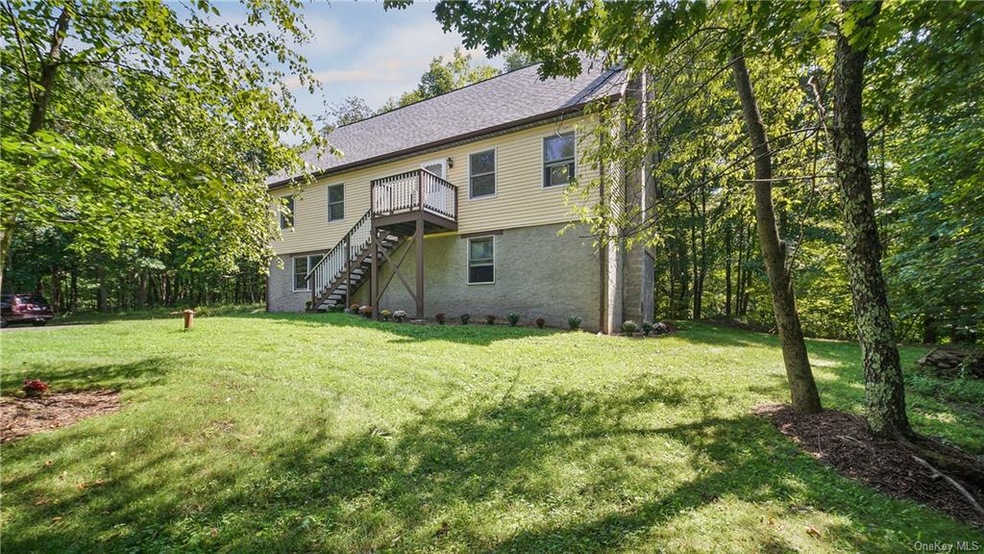 309 Farmers Mills Rd, Carmel, NY 10512 - photo 1