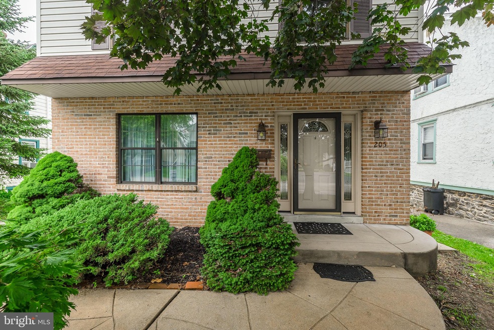 205 Willow Rd, Wallingford, PA 19086 - photo 1