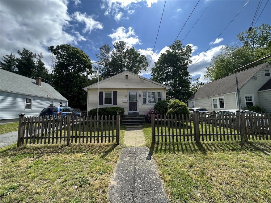 28 Errol St, Warwick, RI 02888 - photo 1