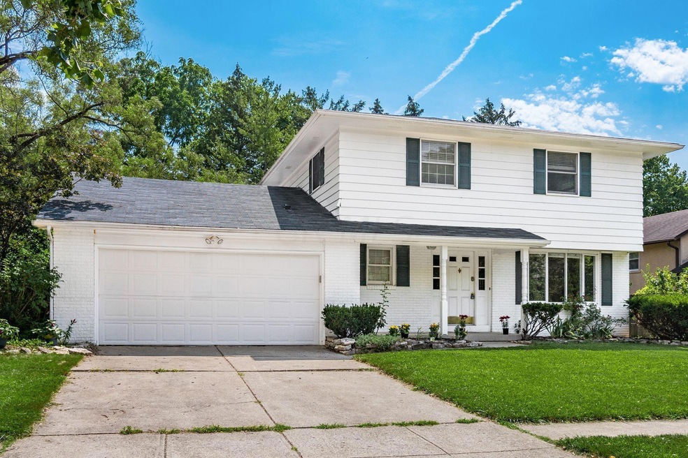 5764 Shadowbrook Dr, Columbus, OH 43235 - photo 1