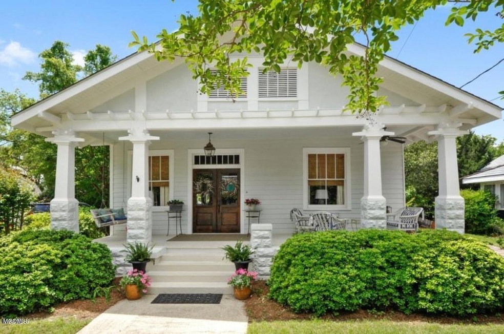 106 Carroll Avenue - 01
