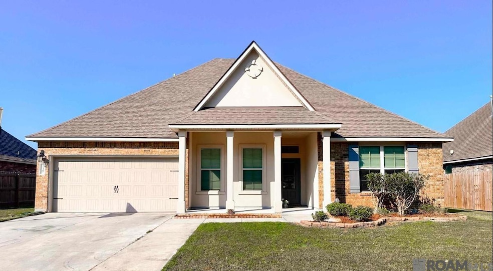 17490 Soaring Flight Dr, Prairieville, LA 70769 - photo 1
