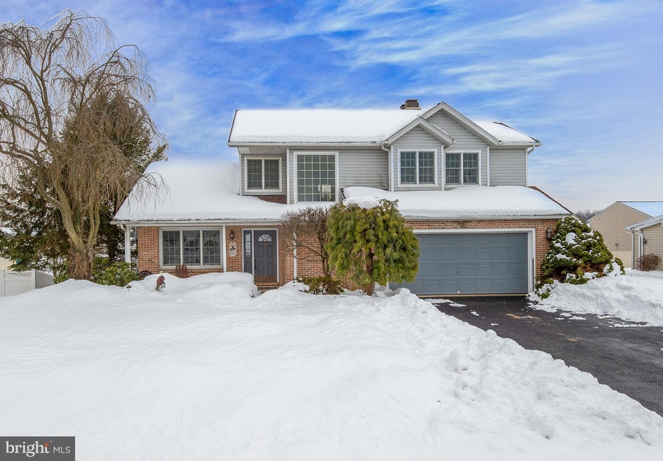 1118 Tuckerton Rd, Reading, PA 19605 - photo 1