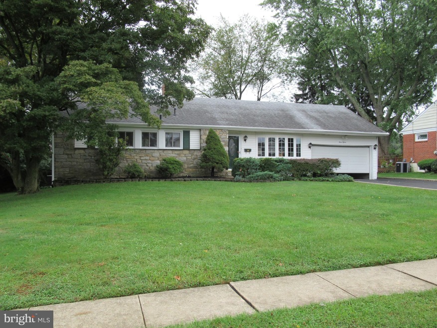 315 S New Ardmore Ave, Broomall, PA 19008 - photo 1