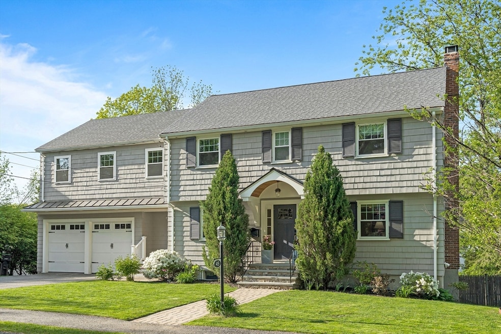 Pending $1,950,000 • Co-Listing Agent
