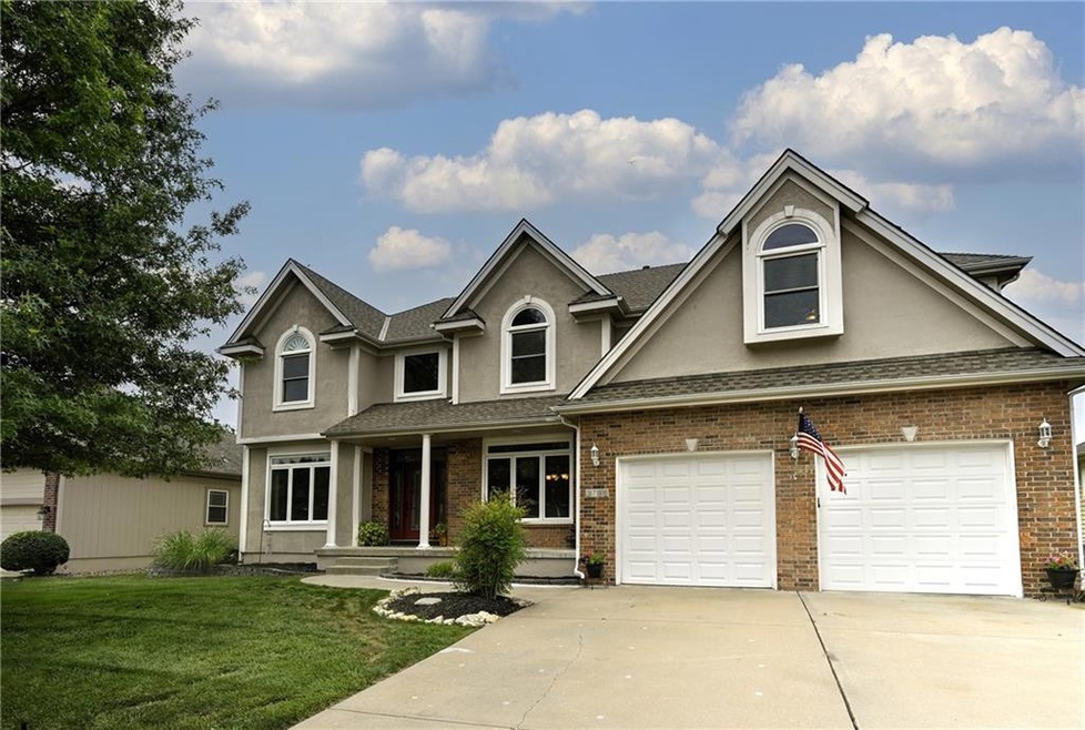 3796 SW Boulder Dr, Lees Summit, MO 64082 - photo 1