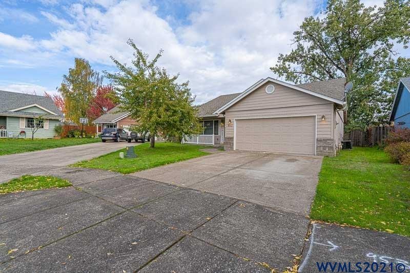 953 S 6th St, Independence, OR 97351 - photo 1