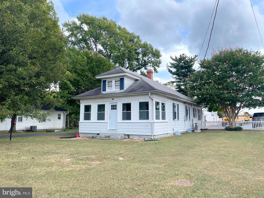 590 Hallowing Point Rd, Prince Frederick, MD 20678 - photo 1