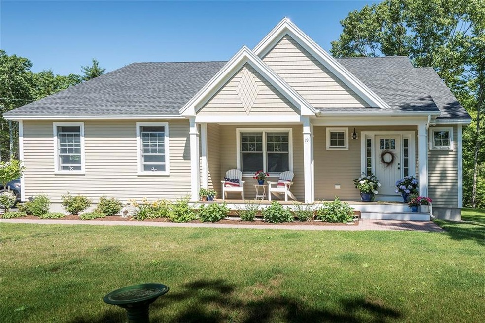 19 Turner Dr, York, ME 03909 - photo 1