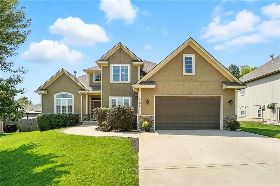 1208 N Holland Dr, Independence, MO 64056 - photo 1