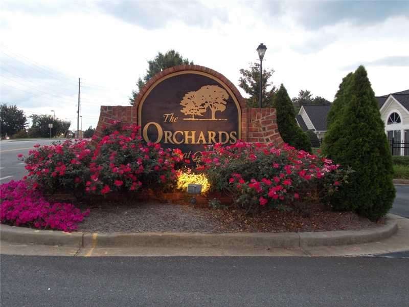 Entrance/Orchards at Crabapple