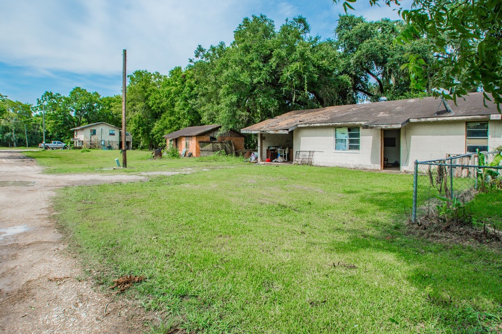 0 Red Oak Off unit 20836285, Brazoria, TX 77422 - photo 1