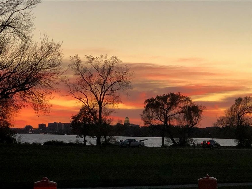 Sold $460,000 • Co-Listing Agent