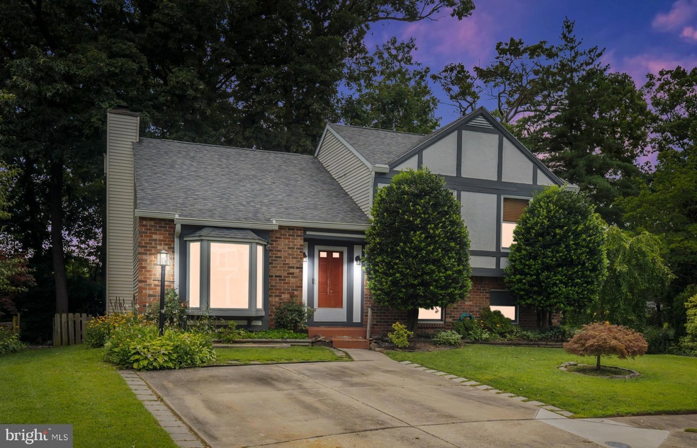 11 Beefwood Ct, Essex, MD 21221 - photo 1