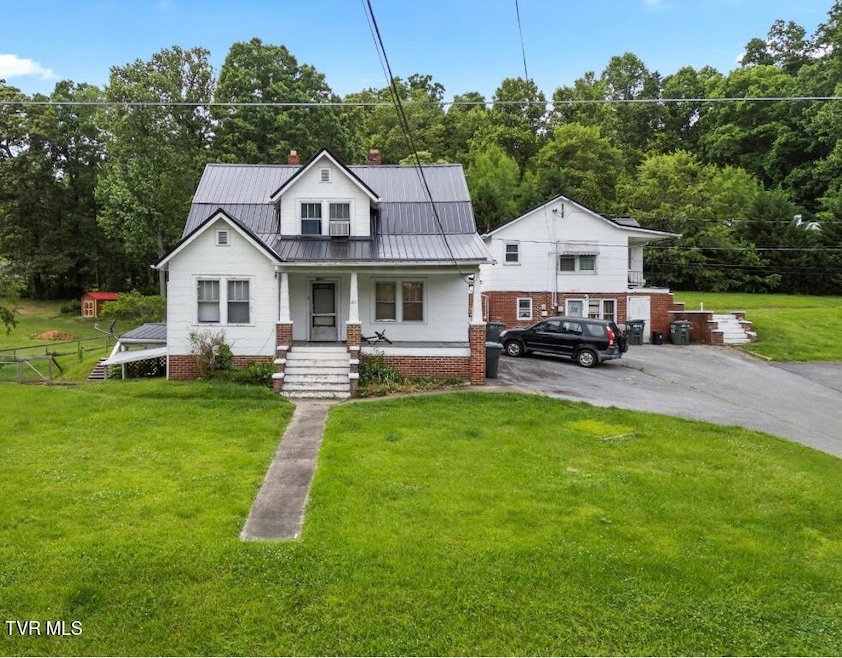 1809 Field Rd, Elizabethton, TN 37643 - photo 1