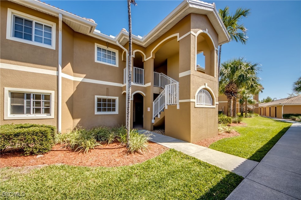 1113 Winding Pines Cir unit 108, Cape Coral, FL 33909 - photo 1