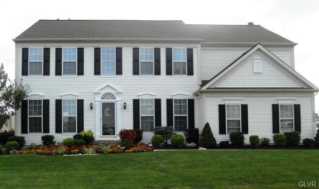 2028 Worthington Ct, Macungie, PA 18062 - photo 1