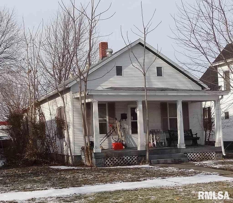 623 N Sangamon St, Lincoln, IL 62656 - photo 1