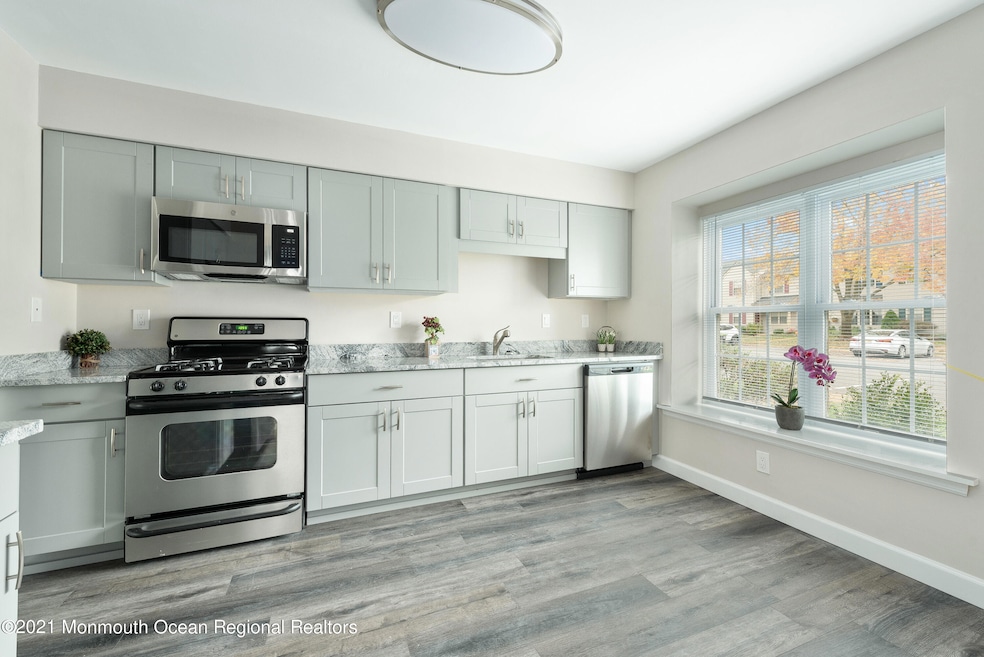 14 Stuart Dr unit 5, Freehold, NJ 07728 - photo 1