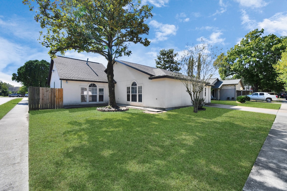 For Rent $1,900/month