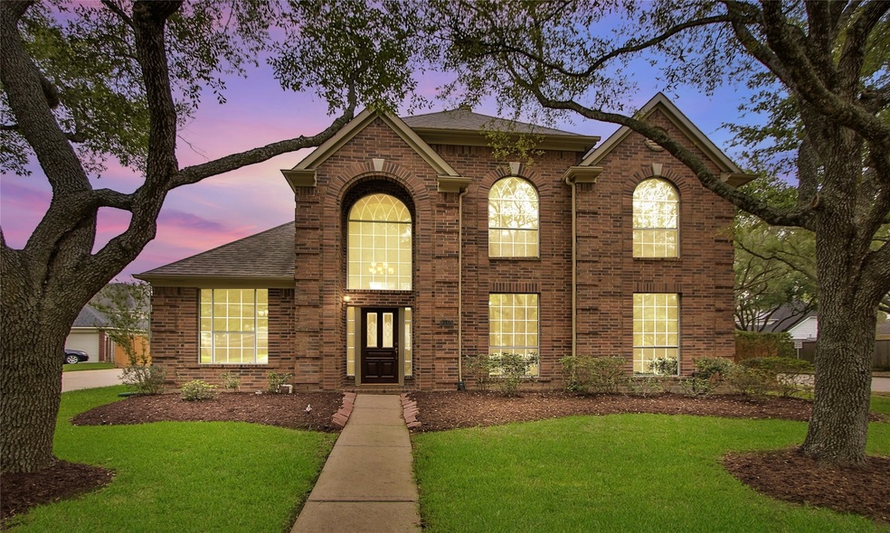 1105 Osprey Ct, Friendswood, TX 77546 - photo 1